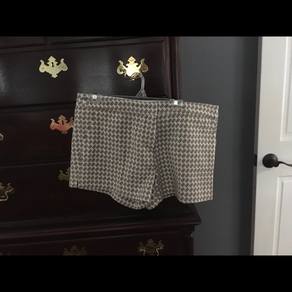 NWT Trina Turk Shorts sz 14
